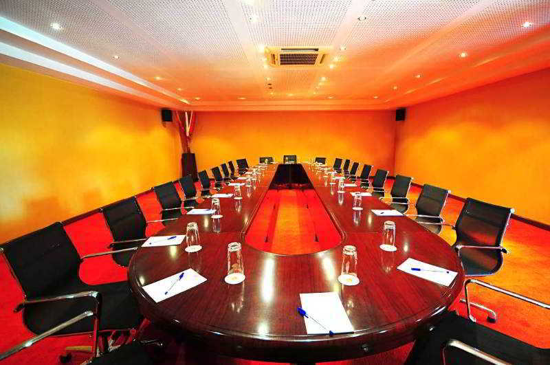 Munyonyo Commonwealth Resort 캄팔라 외부 사진